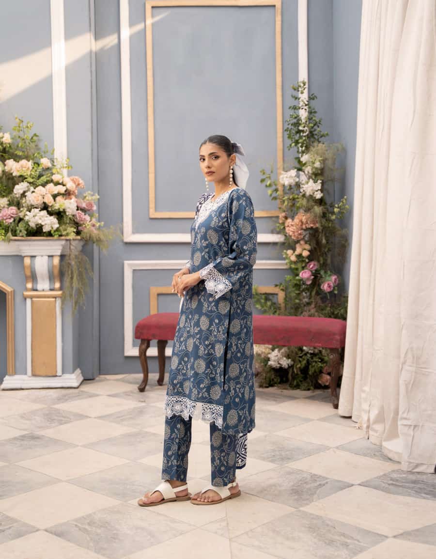 Unstitched Elegance: 2-Piece Digital Khaddar